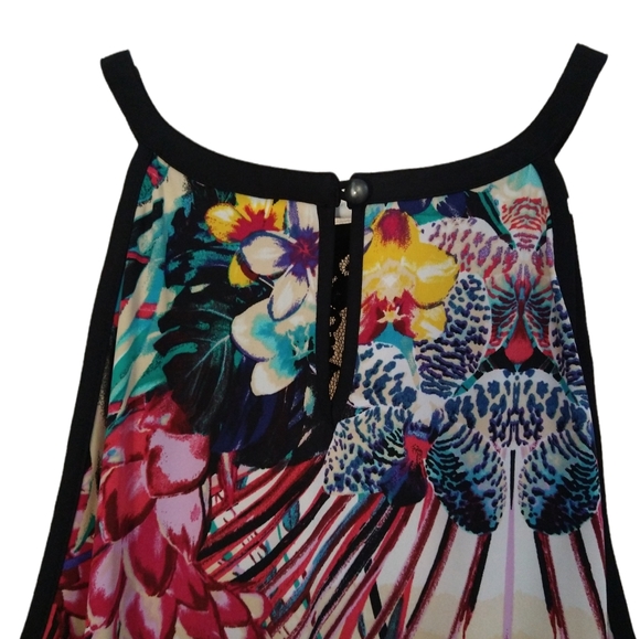 Beautiful Nicole Miller Top - Picture 6 of 7